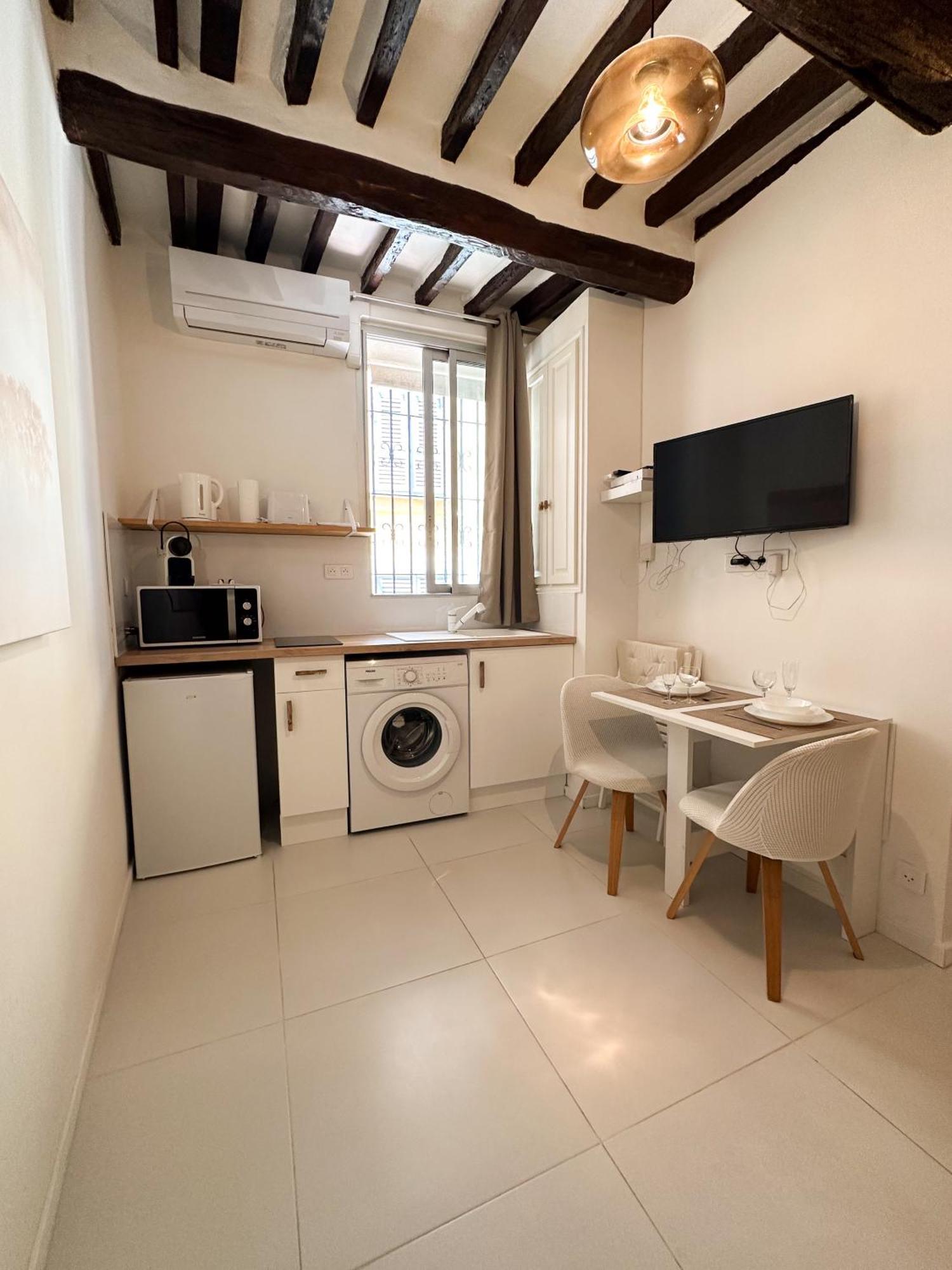 Le Balneo Jacuzzi Vieil Antibes Safranier Apartment Bagian luar foto