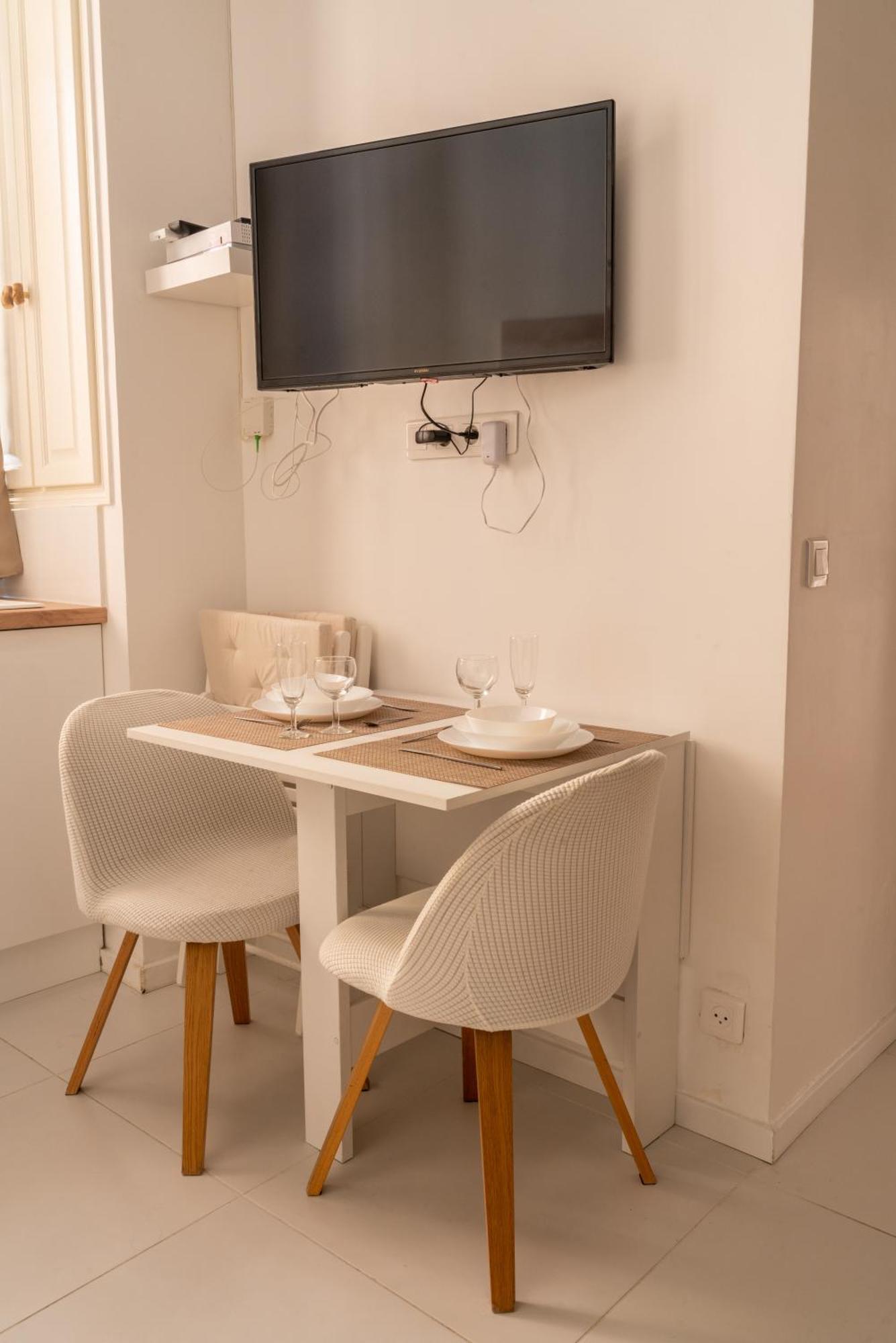 Le Balneo Jacuzzi Vieil Antibes Safranier Apartment Bagian luar foto